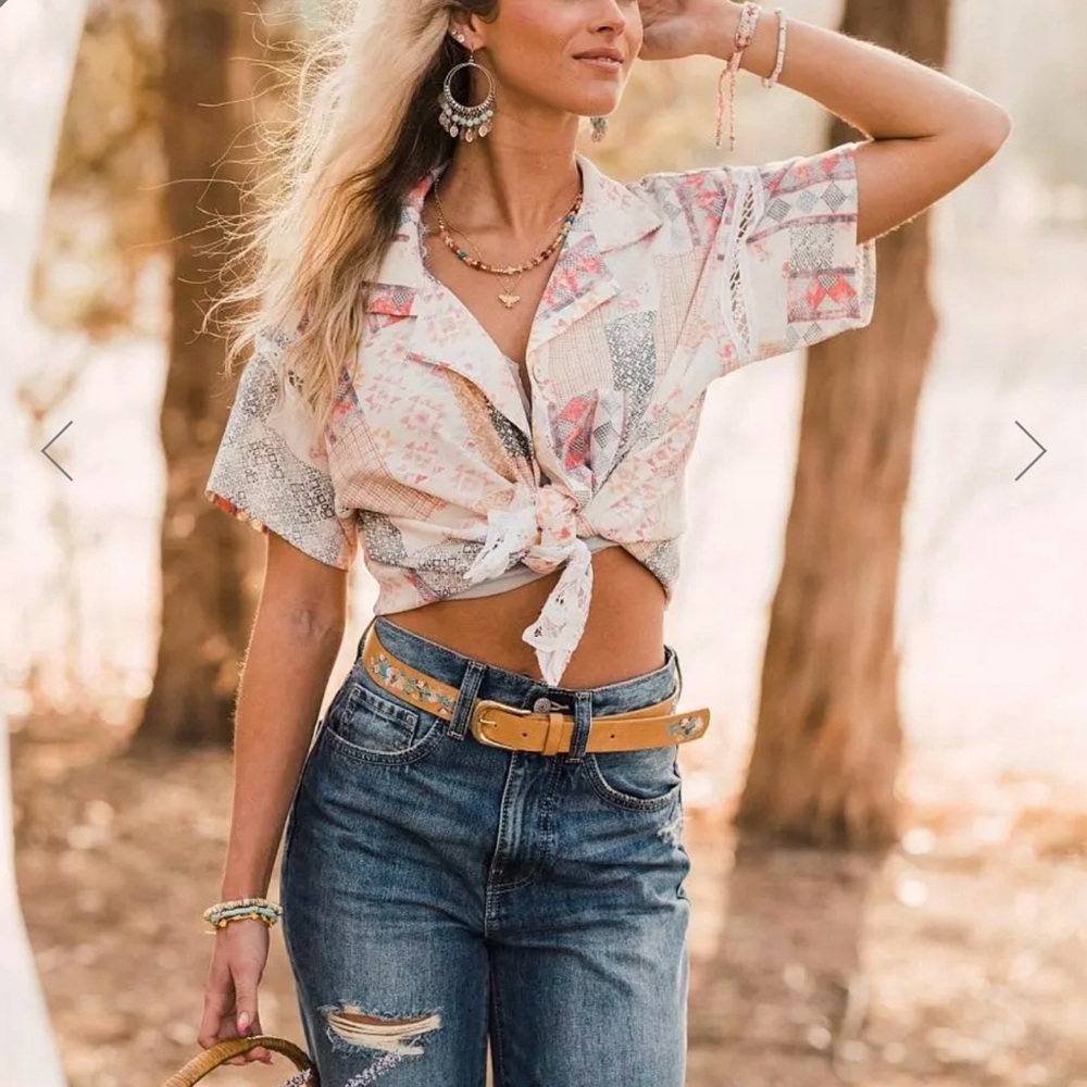 NWT gimmicks patchwork blouse- size large